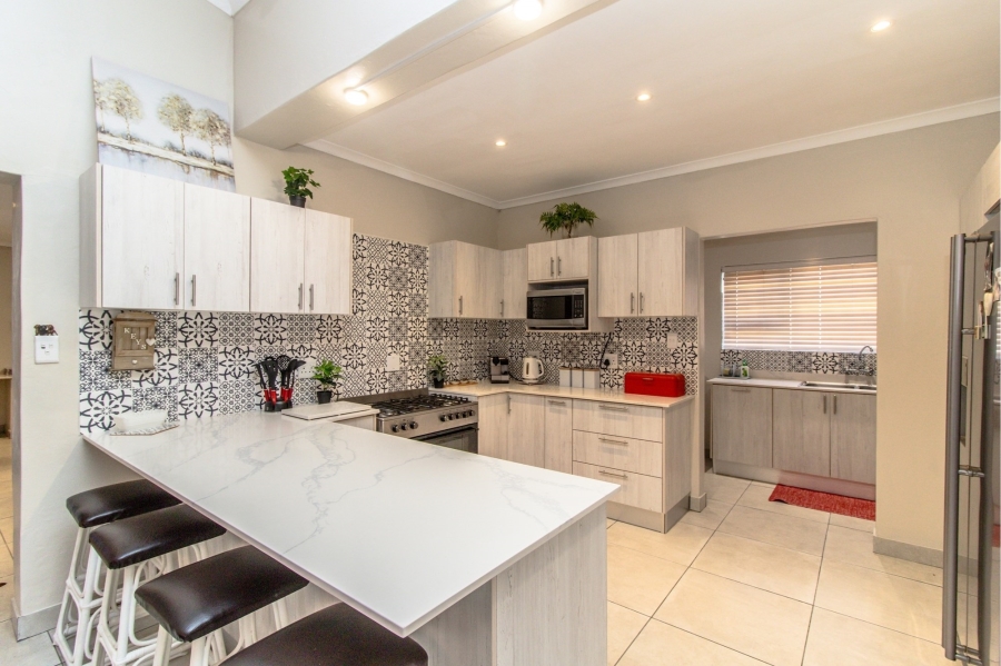 3 Bedroom Property for Sale in Franskraal Western Cape